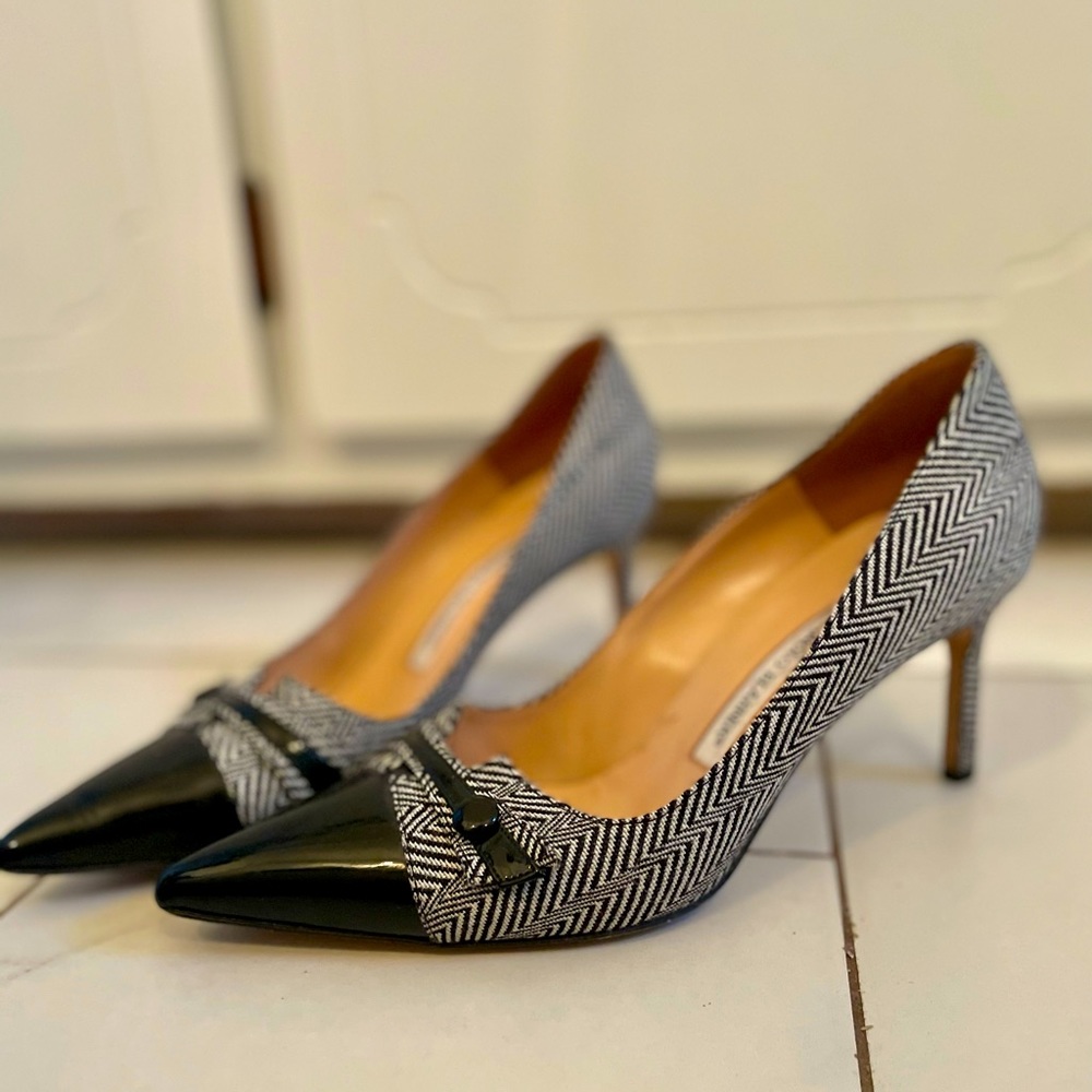 Manolo Blahnik | Black and White Pumps with Patent Leather Toe | Size 39, US 8.5